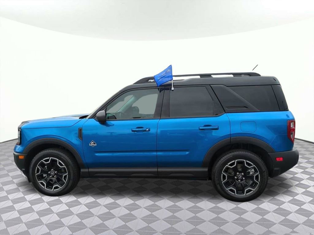 Used 2025 Ford Bronco Sport Outer Banks w/ Outer Banks Tech Package+ AWD/4WD image 8