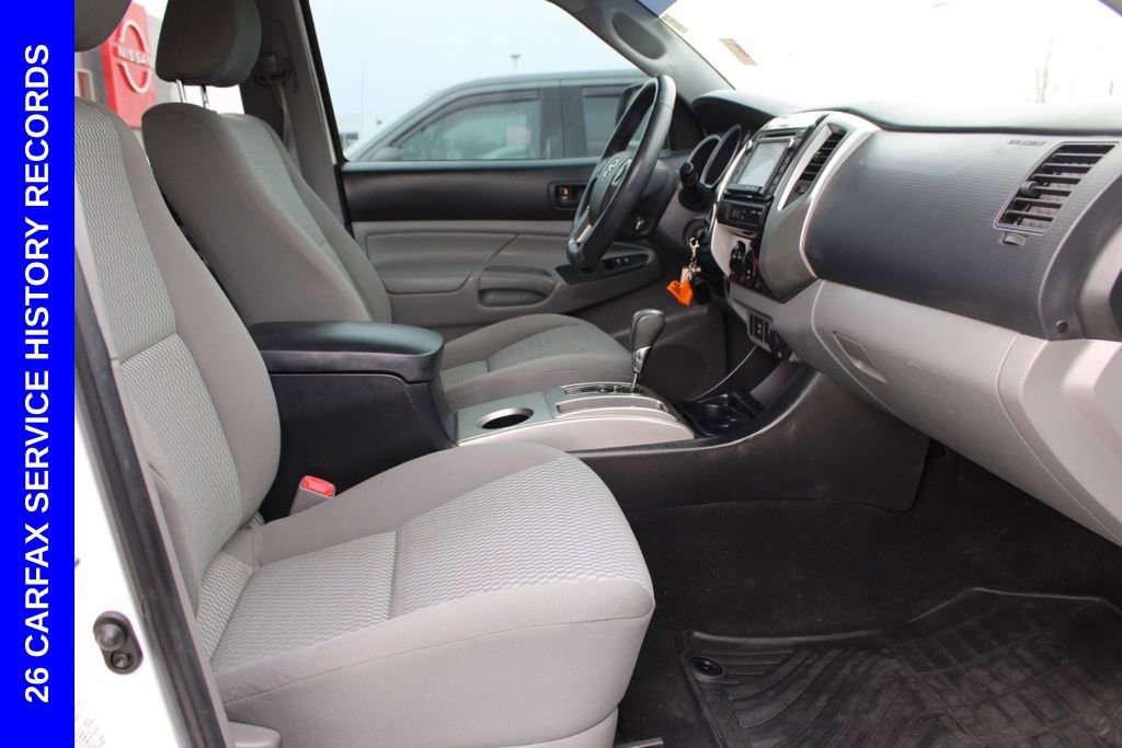 Used 2014 Toyota Tacoma 4x4 Double Cab w/ SR5 Package image 17