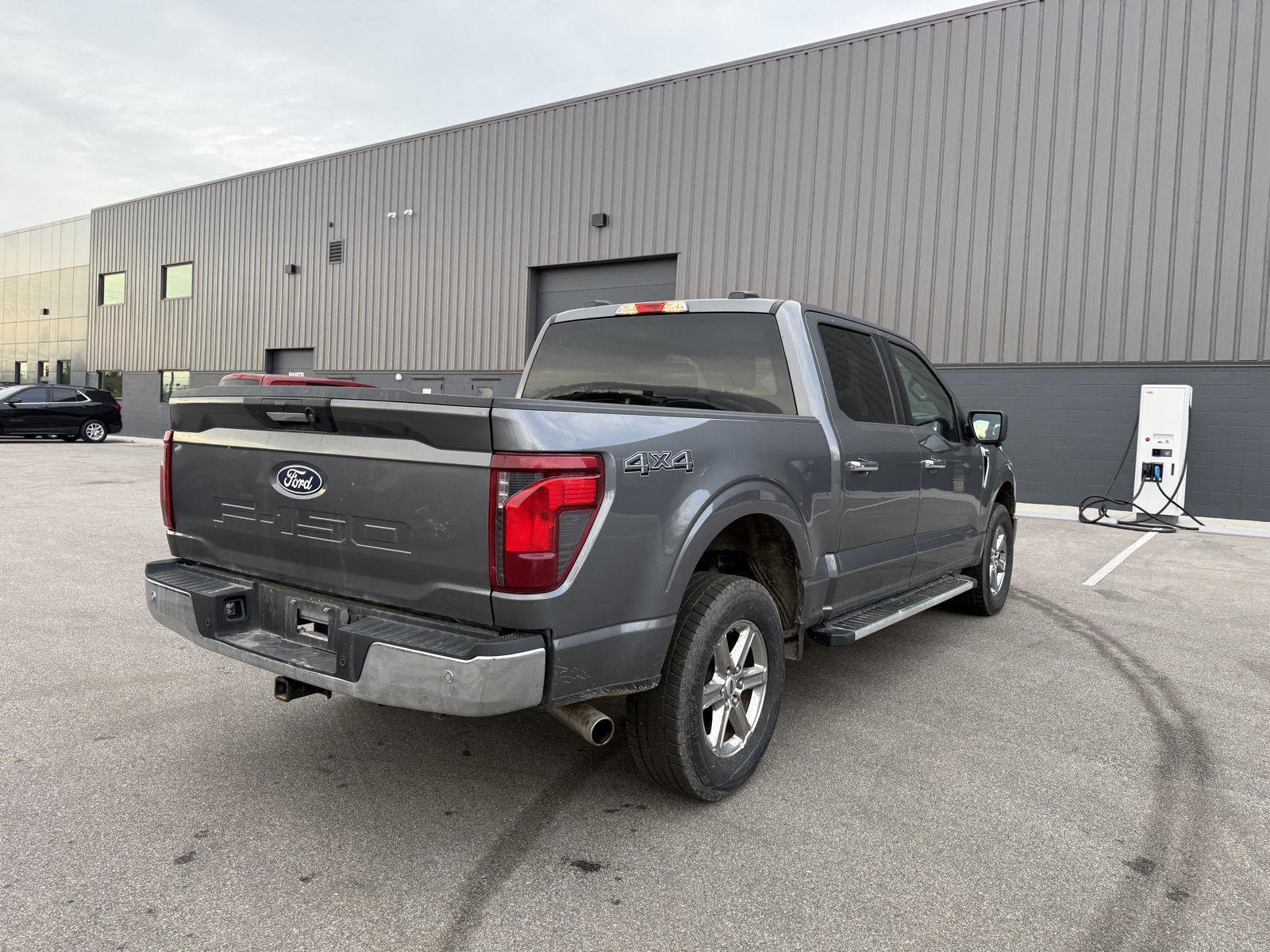 Used 2023 Ford F150 Lariat w/ Equipment Group 502A High image 3