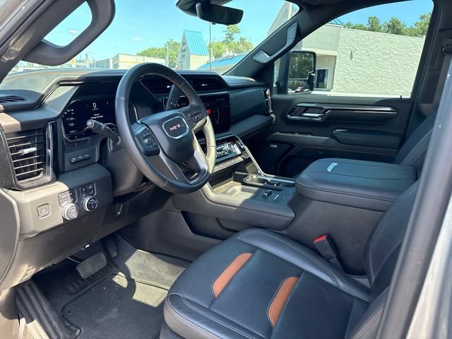 Used 2024 GMC Sierra 2500 AT4 w/ AT4 Premium Plus Package AWD/4WD image 9