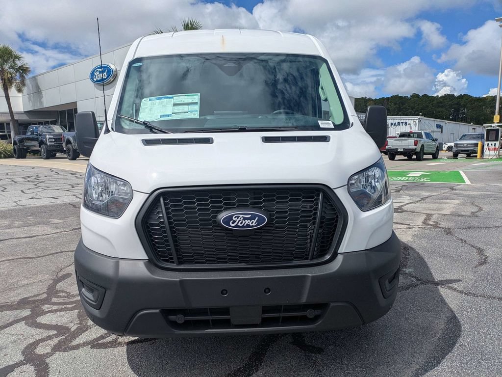 New 2026 Ford Transit 250 148 Medium Roof w/ Load Area Protection Package RWD image 9