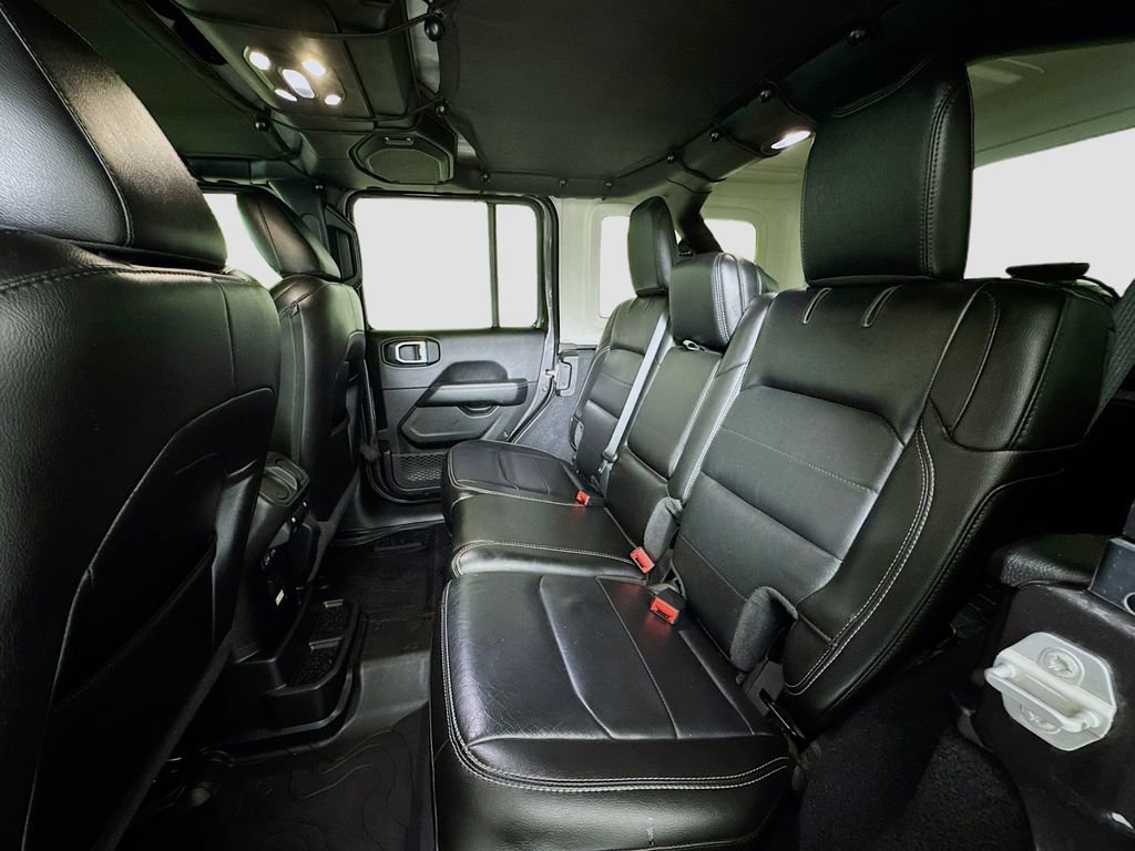 Used 2020 Jeep Wrangler Unlimited Sahara w/ Uconnect 4C Nav & Sound Group image 16