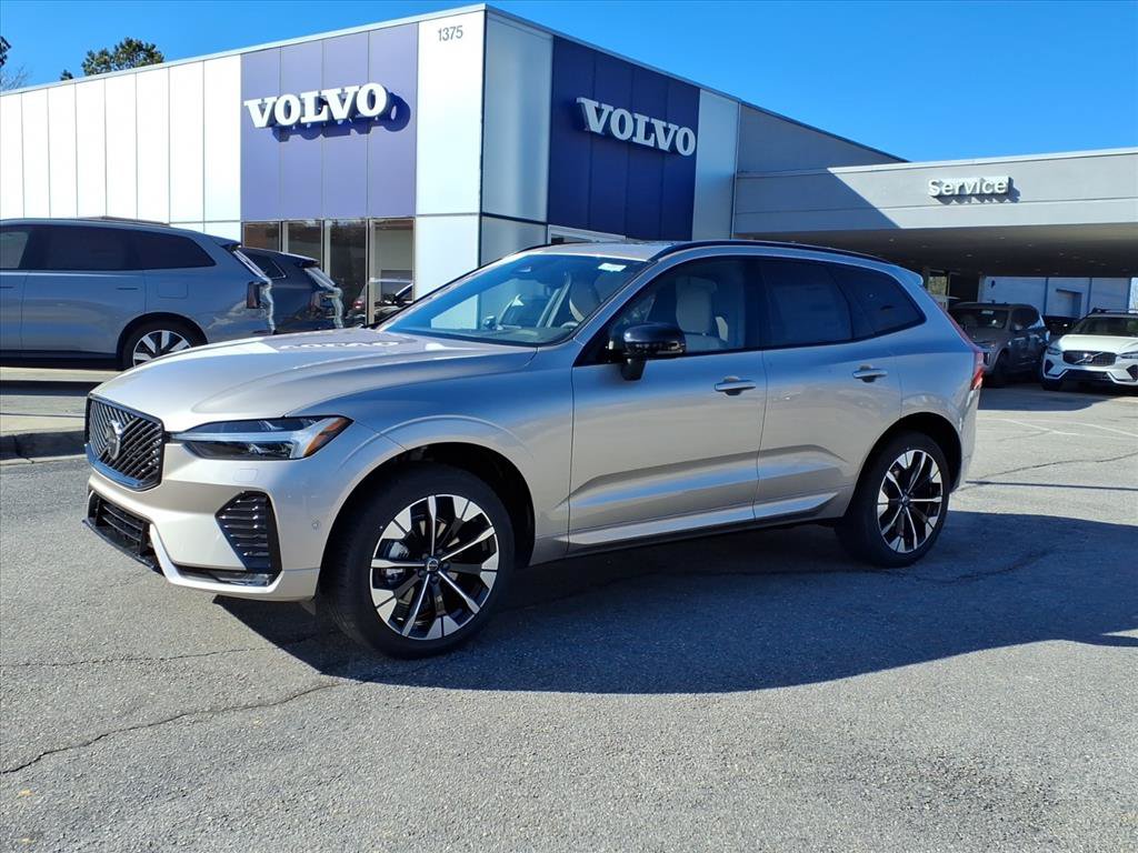 New 2026 Volvo XC60 B5 Plus w/ Climate Package AWD/4WD image 9