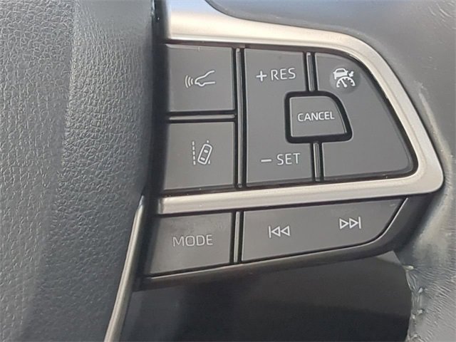 Certified 2022 Toyota Highlander XLE image 26