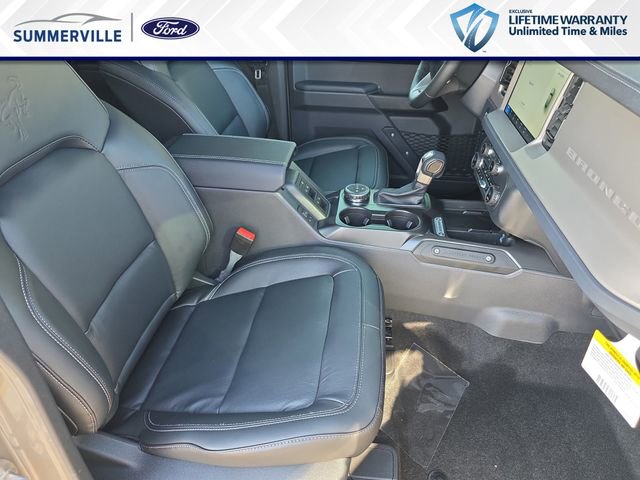 New 2025 Ford Bronco Outer Banks AWD/4WD image 12