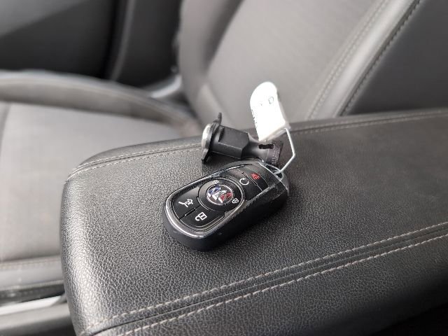 Used 2021 Buick Encore GX Select w/ Sport Touring Package FWD image 29