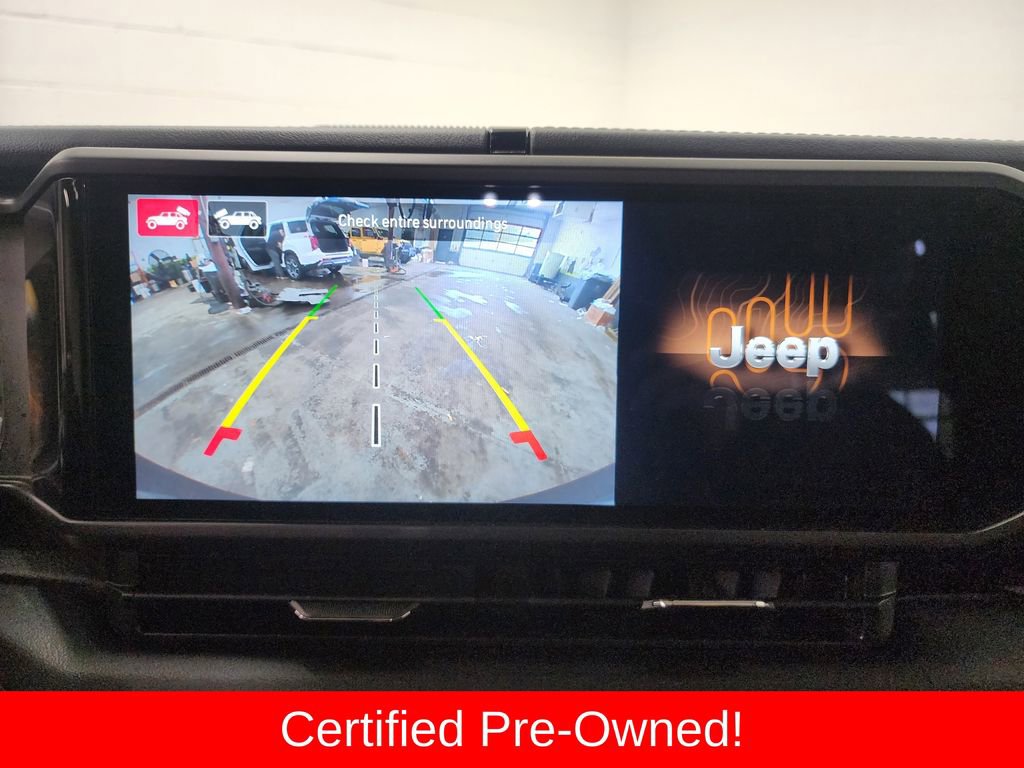 Certified 2024 Jeep Wrangler Unlimited Sahara w/ Technology Group AWD/4WD image 19