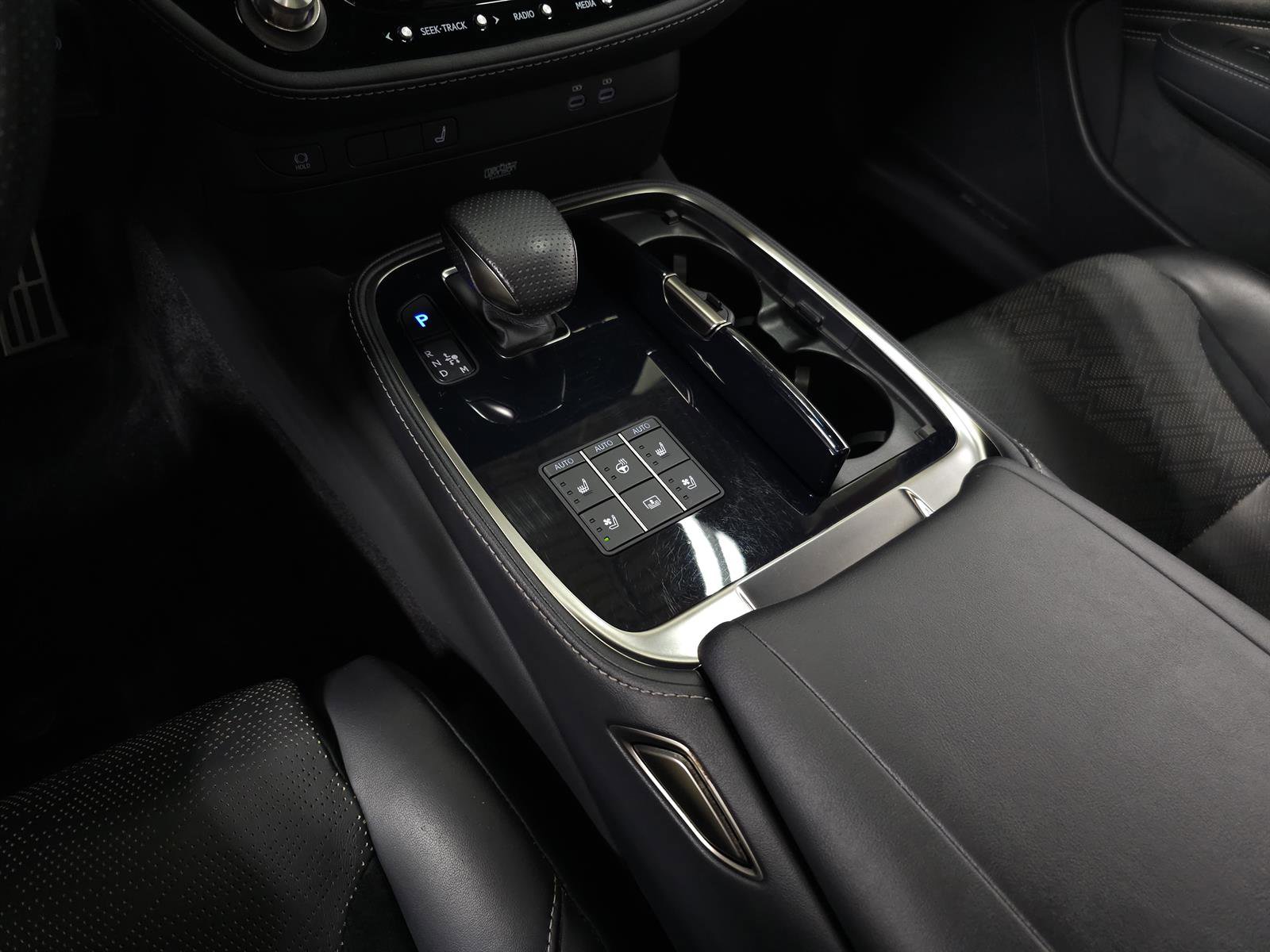 Certified 2023 Lexus LS 500 F Sport w/ Accessory Package (Z2) image 31