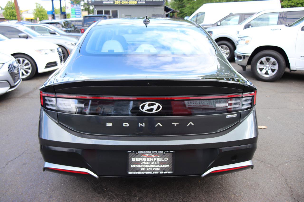 Used 2026 Hyundai Sonata Blue FWD image 4