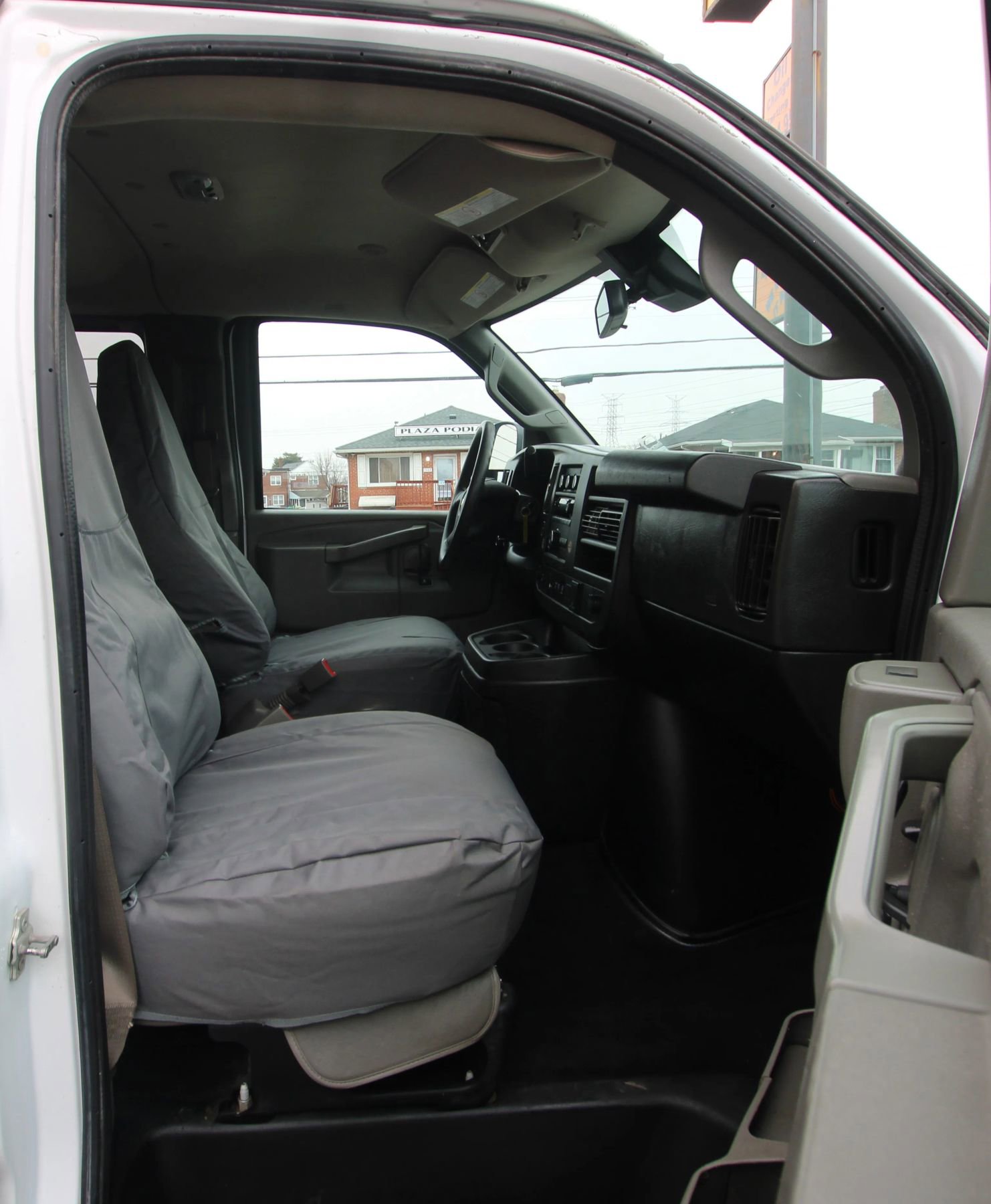 Used 2019 Chevrolet Express 3500 LT w/ LT Preferred Equipment Group image 10