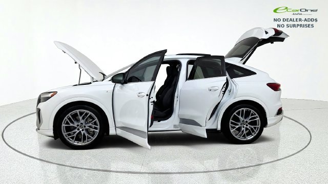 Used 2025 Audi Q4 e-tron Premium Plus w/ Premium Plus AWD/4WD image 15