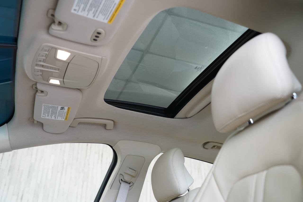 Used 2013 Lincoln MKZ FWD image 23