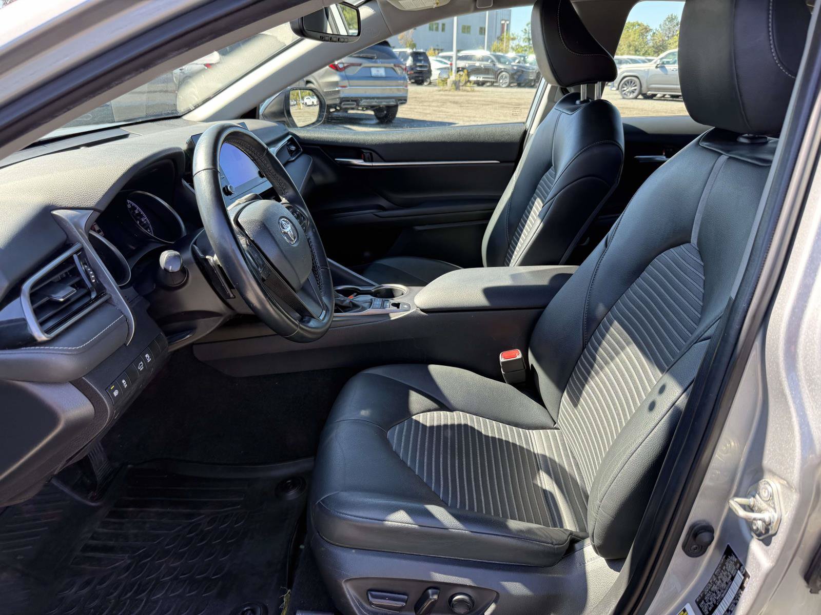 Used 2022 Toyota Camry SE w/ Convenience Package AWD/4WD image 13