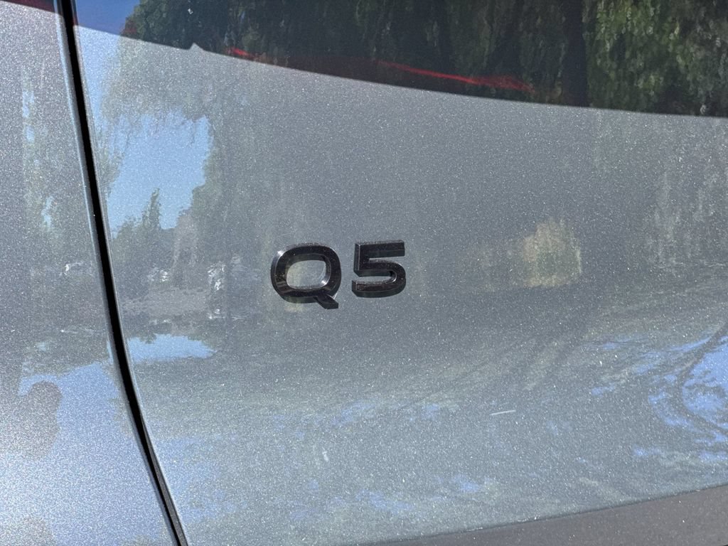 Certified 2025 Audi Q5 Premium Plus w/ Premium Plus AWD/4WD image 38