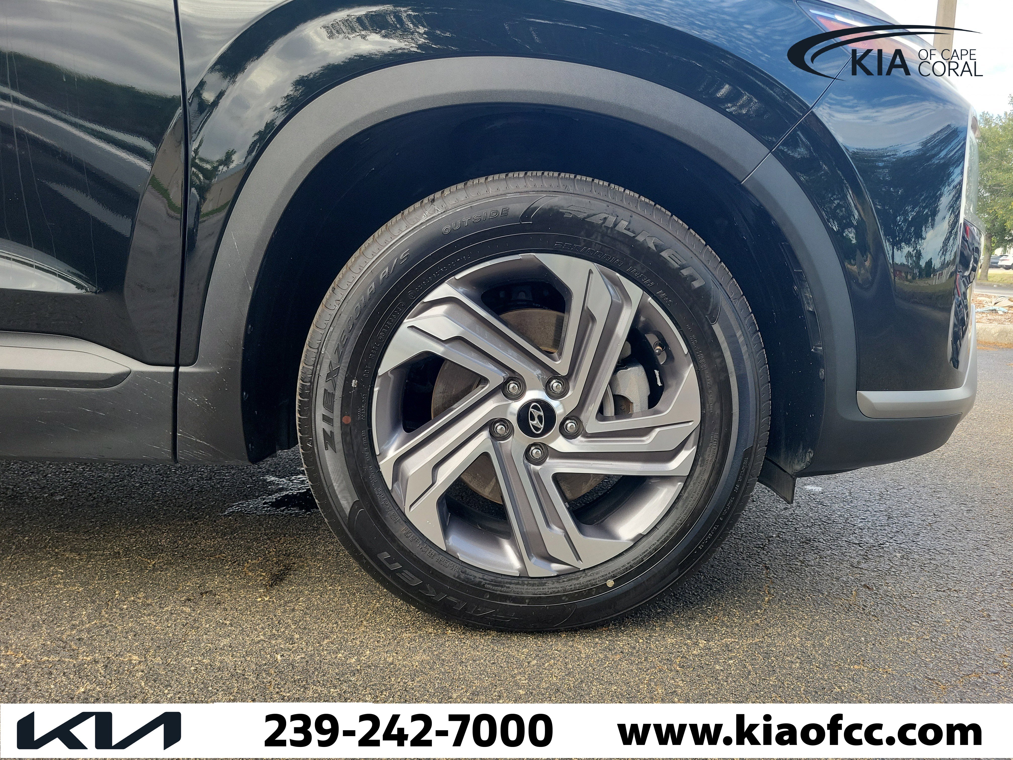 Used 2023 Hyundai Santa Fe SEL FWD image 7