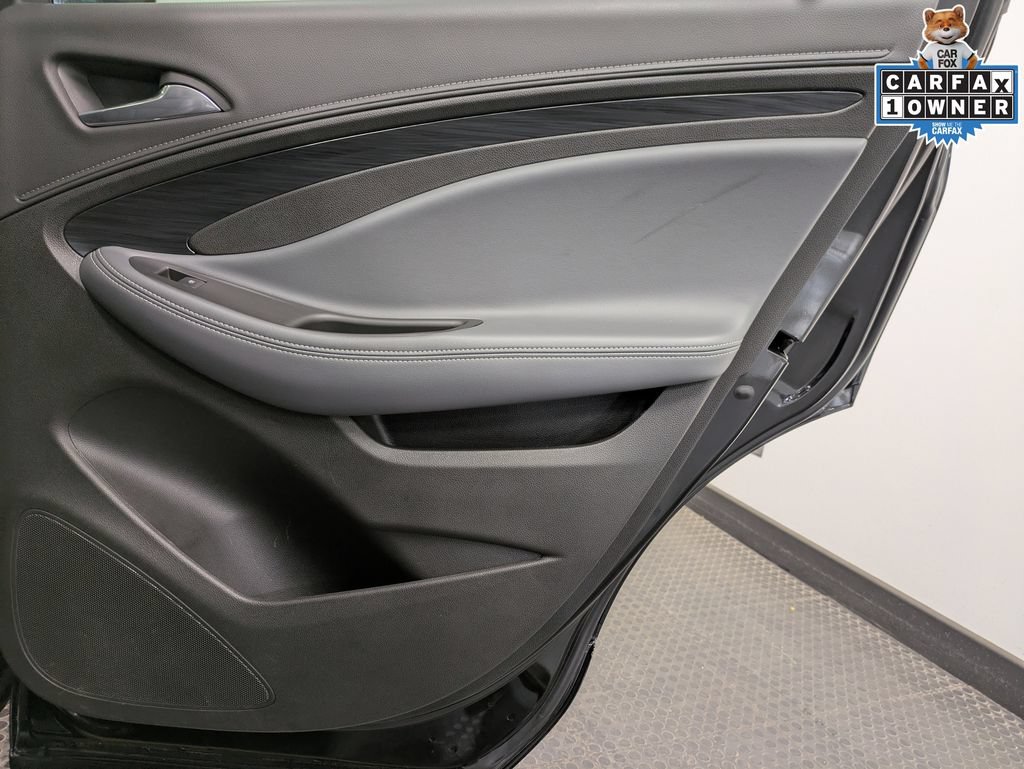 Used 2020 Buick Envision Essence AWD/4WD image 26