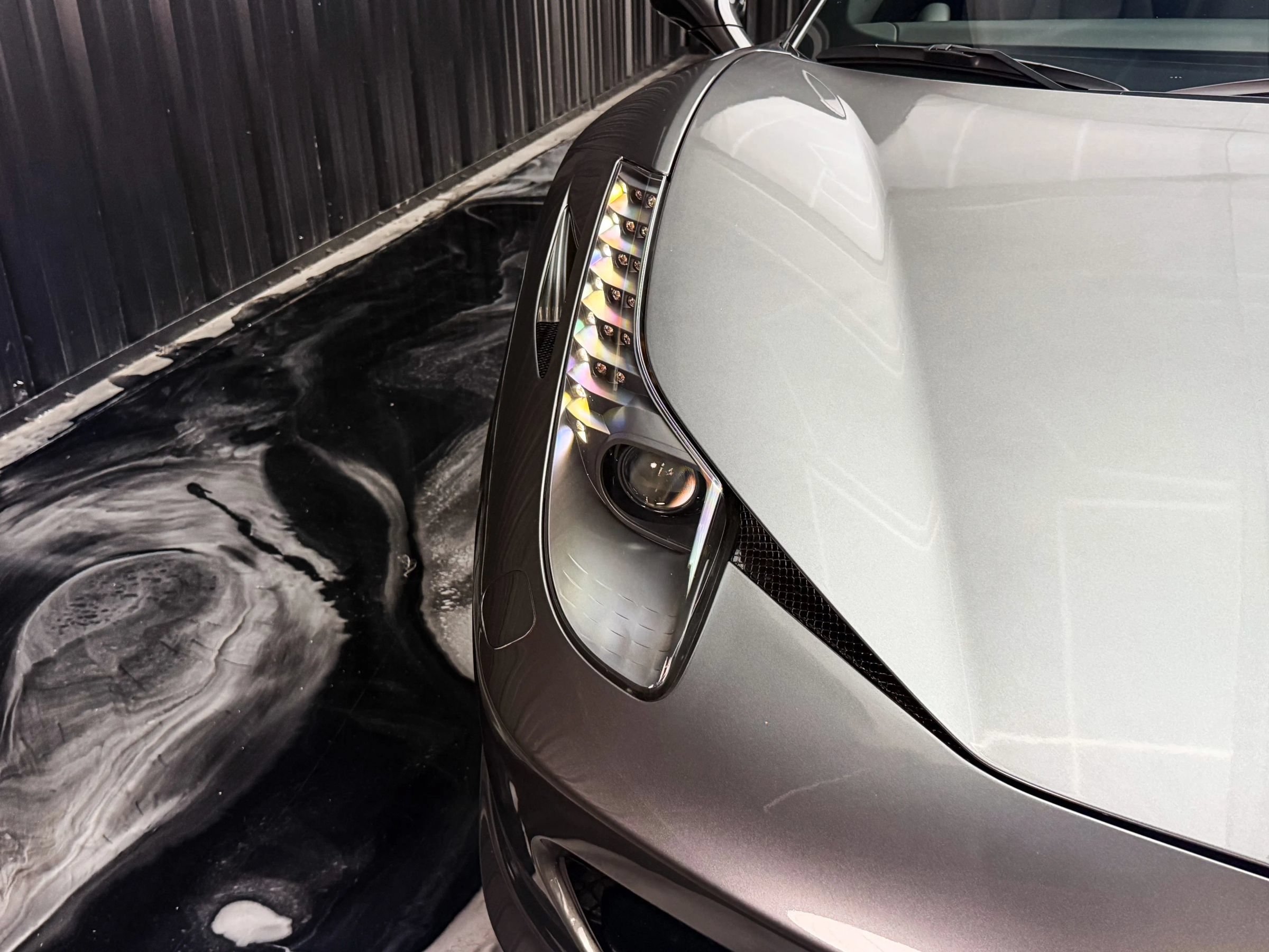 Used 2011 Ferrari 458 Italia Coupe RWD image 3