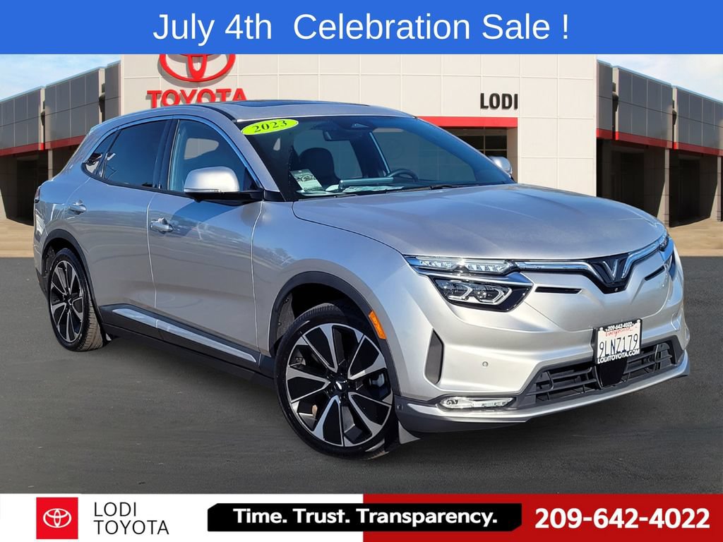 Used 2023 VinFast VF 8 Plus AWD/4WD image 1