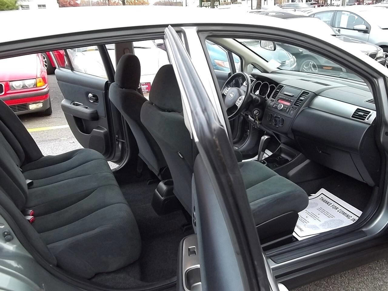 Used 2012 Nissan Versa 1.8 S w/ Special Edition Pkg image 9