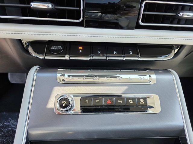 New 2026 Lincoln Aviator 2WD image 11