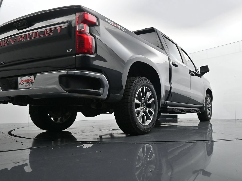 Used 2022 Chevrolet Silverado 1500 LT AWD/4WD image 36