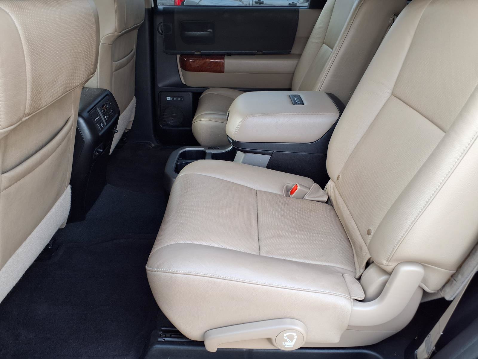 Used 2020 Toyota Sequoia Platinum RWD image 12