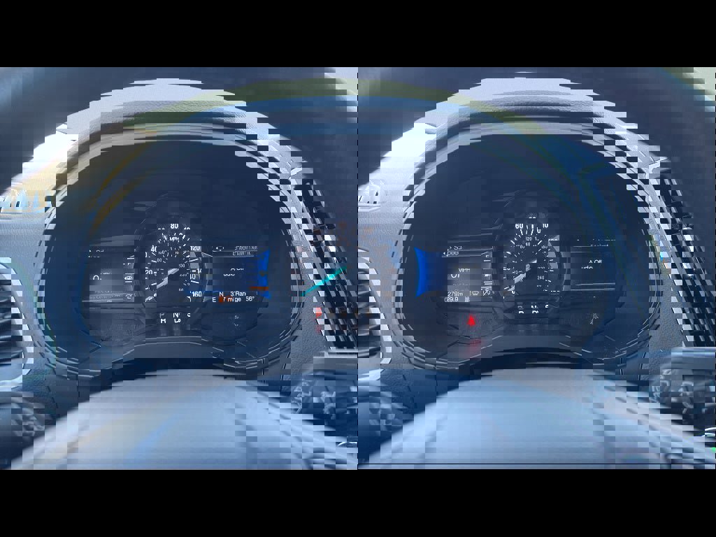 Used 2022 Ford Edge SE image 18