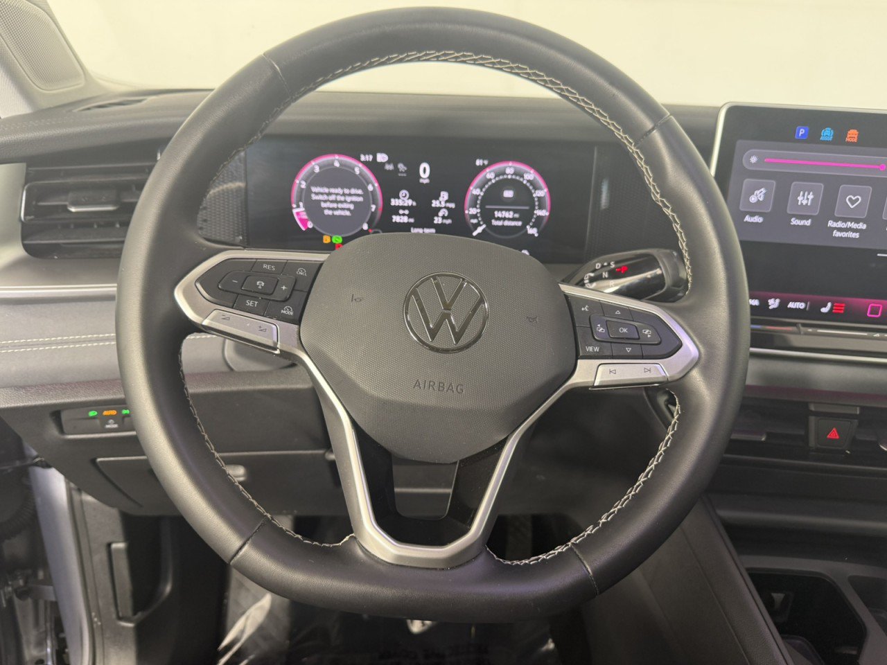 Used 2026 Volkswagen Tiguan SE AWD/4WD image 20