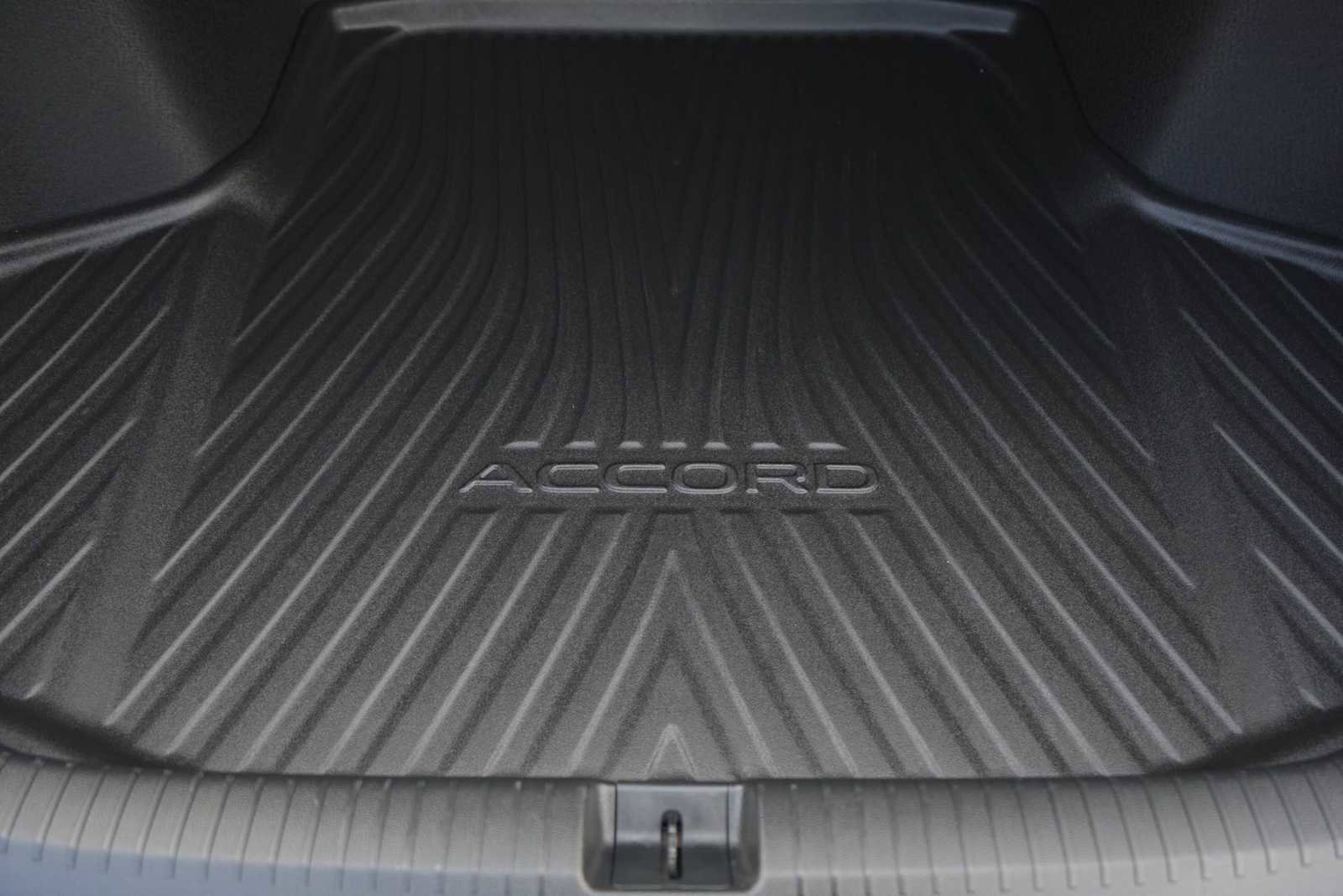Certified 2025 Honda Accord EX-L image 27