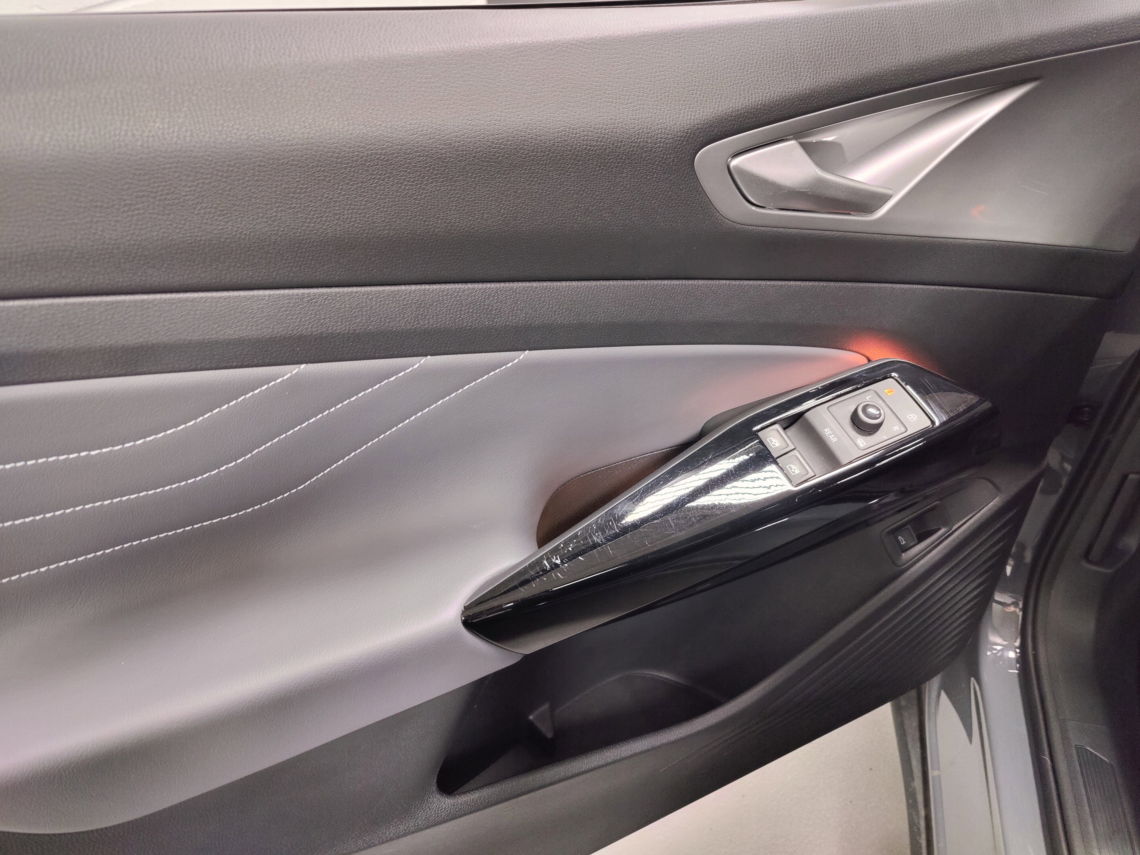 Certified 2024 Volkswagen ID.4 S image 26