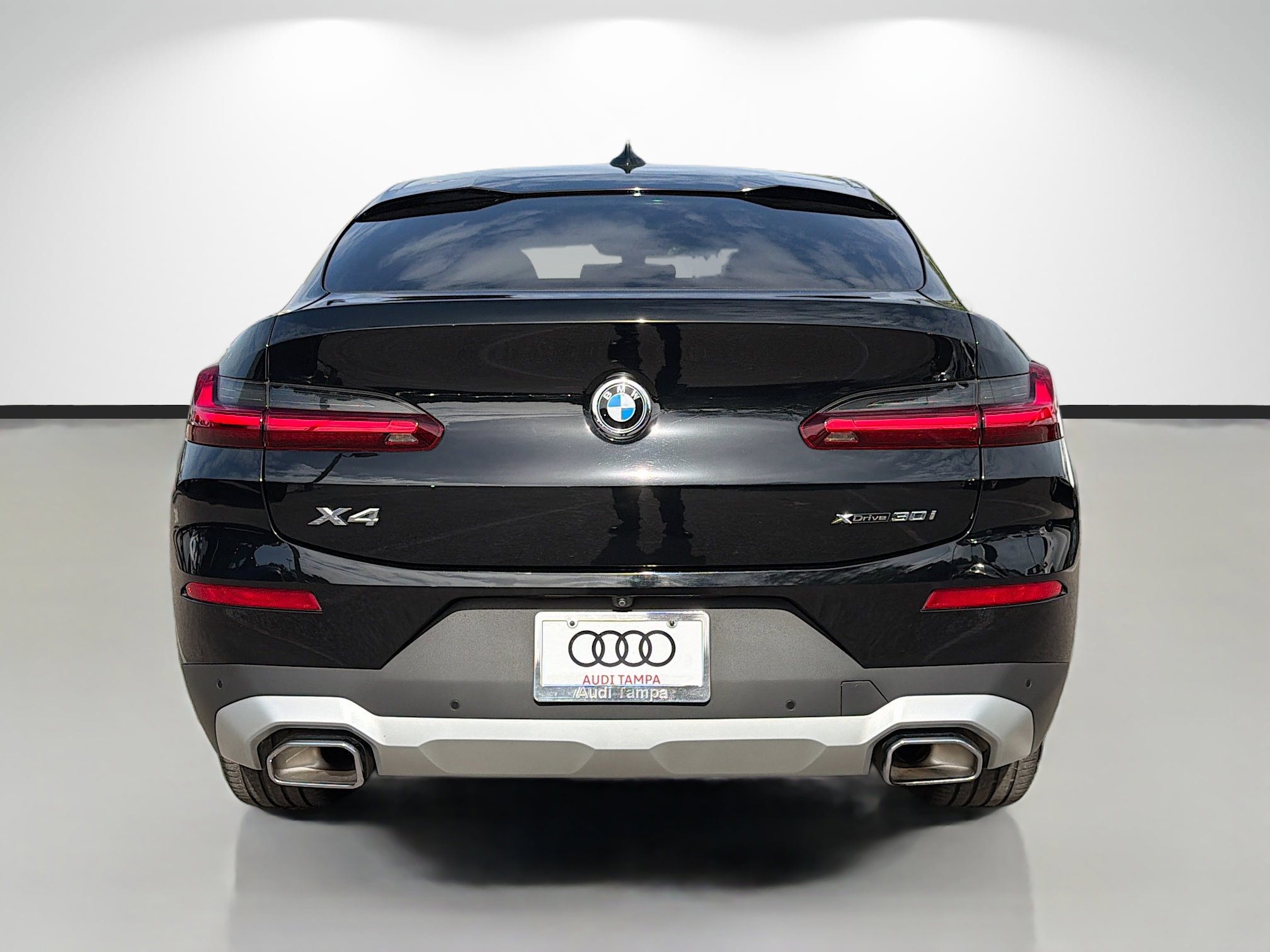 Used 2022 BMW X4 xDrive30i w/ Convenience Package image 4