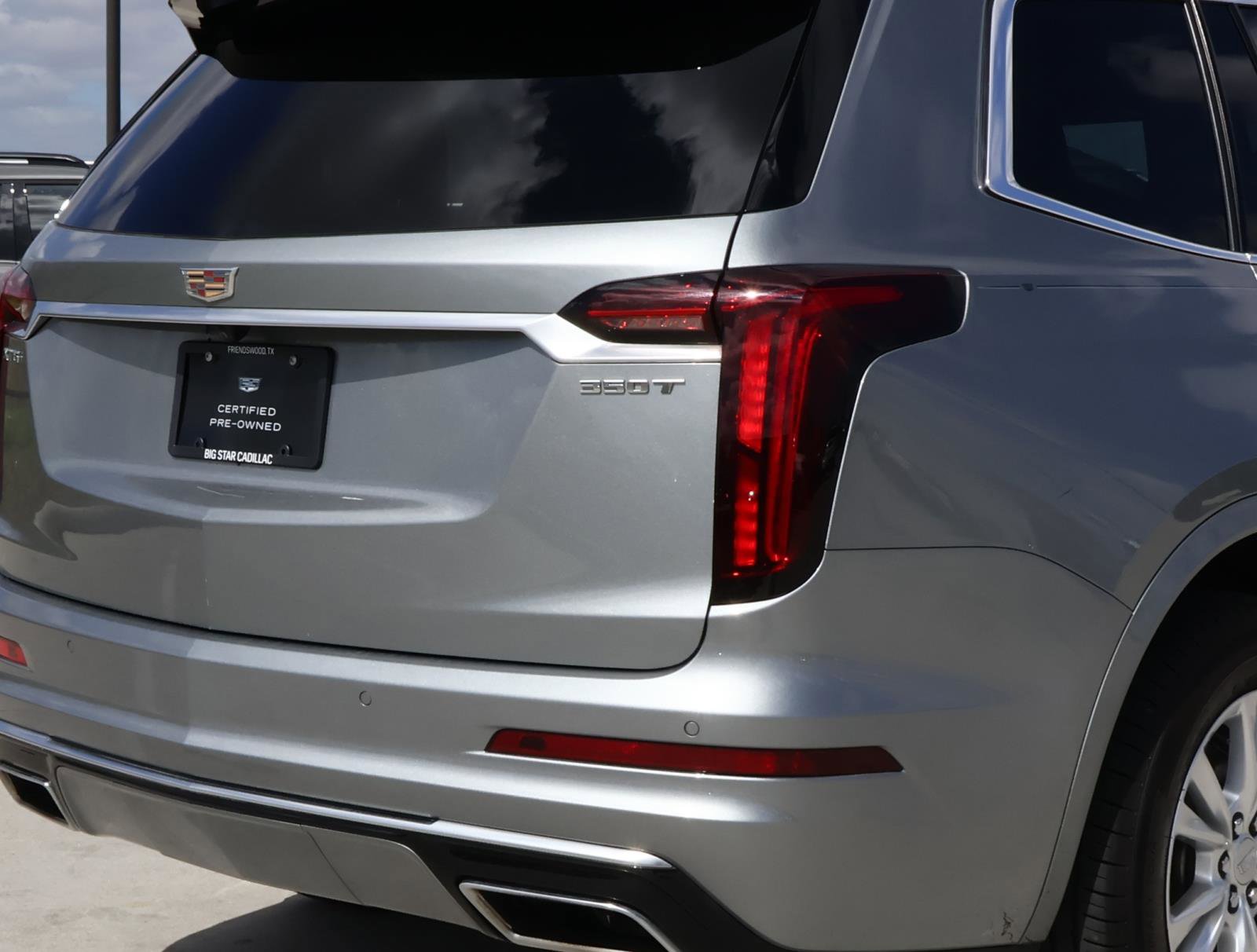 Certified 2024 Cadillac XT6 Luxury FWD image 11