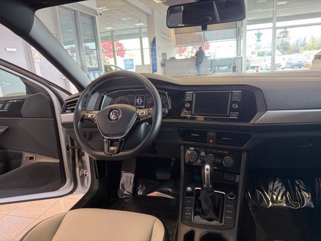 Used 2019 Volkswagen Jetta R-Line FWD image 25