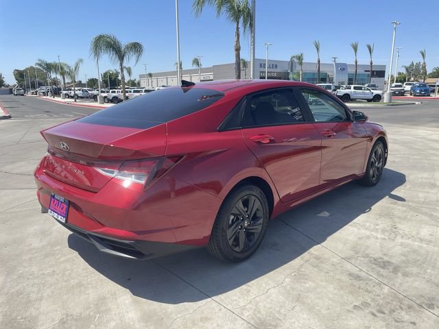 Used 2023 Hyundai Elantra SEL w/ Cargo Package FWD image 8
