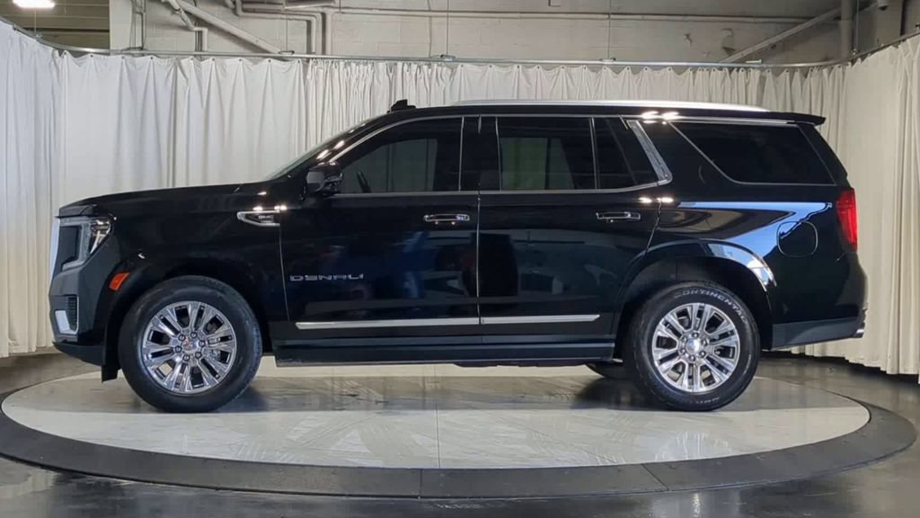 Used 2023 GMC Yukon Denali AWD/4WD image 6