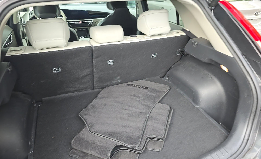 Used 2023 Kia Niro Wind w/ Wind Preserve Package FWD image 18