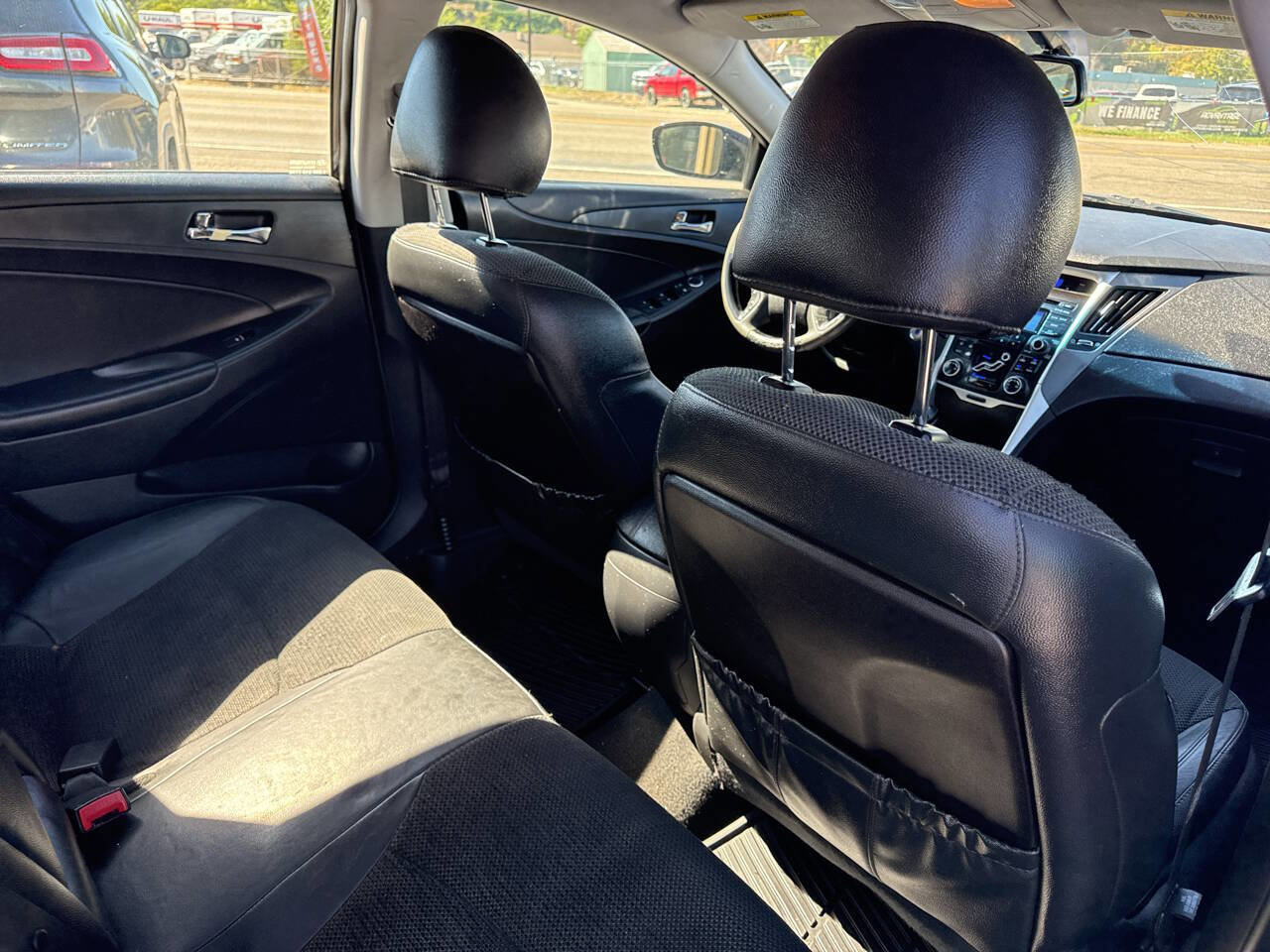 Used 2012 Hyundai Sonata SE image 16