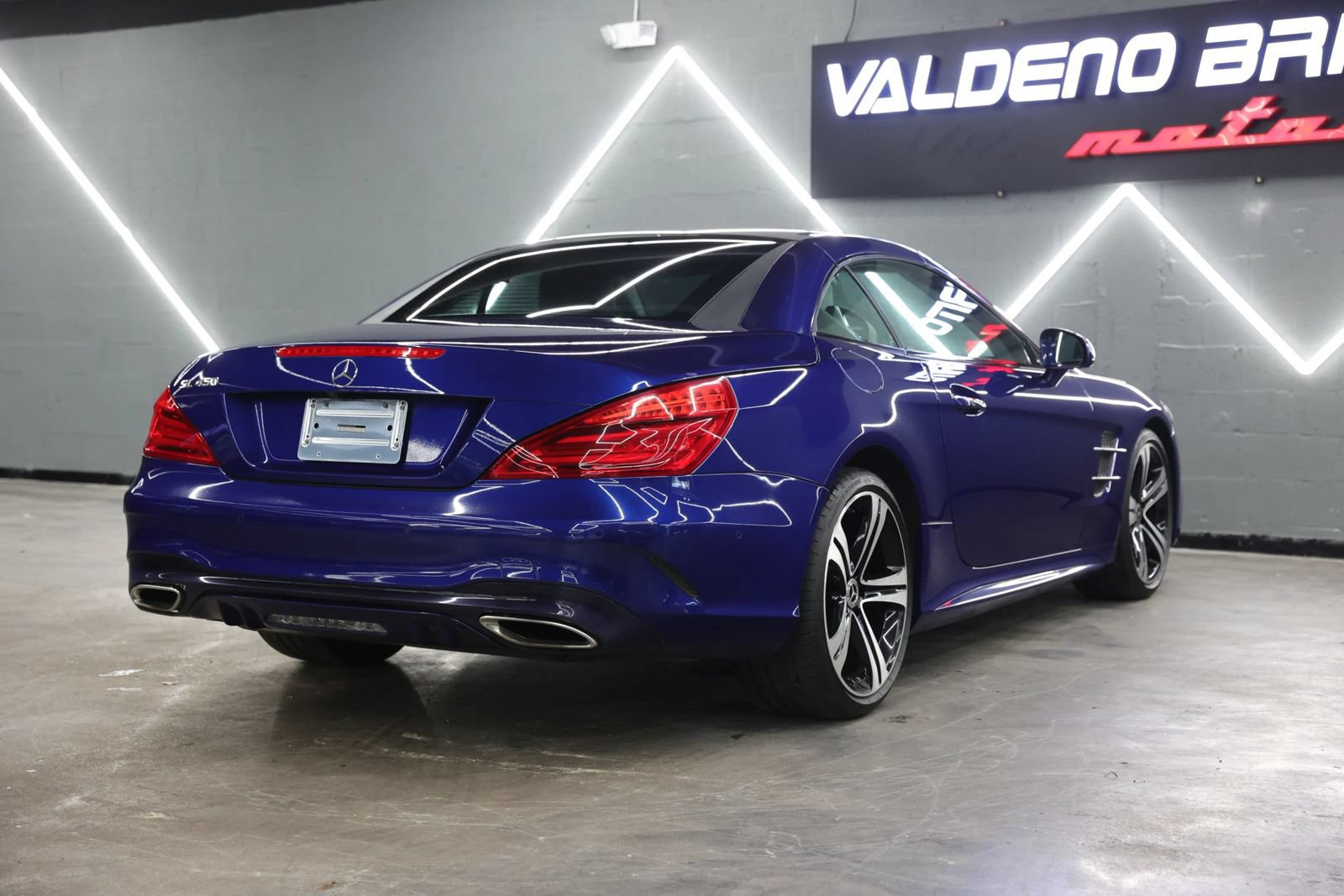 Used 2018 Mercedes-Benz SL 450 image 22