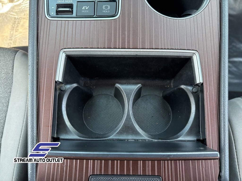 Used 2022 Toyota Sienna LE image 28