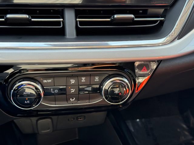 Used 2025 Chevrolet Trax LT image 15
