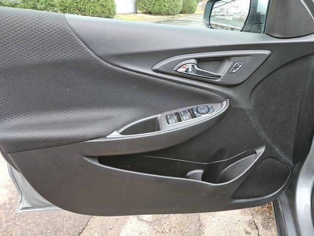 Used 2025 Chevrolet Malibu LT FWD image 12