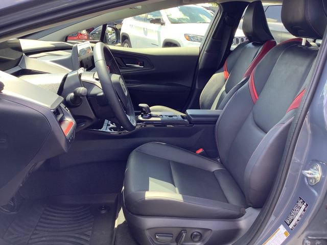 Used 2026 Toyota Prius Plug-In Hybrid FWD image 7