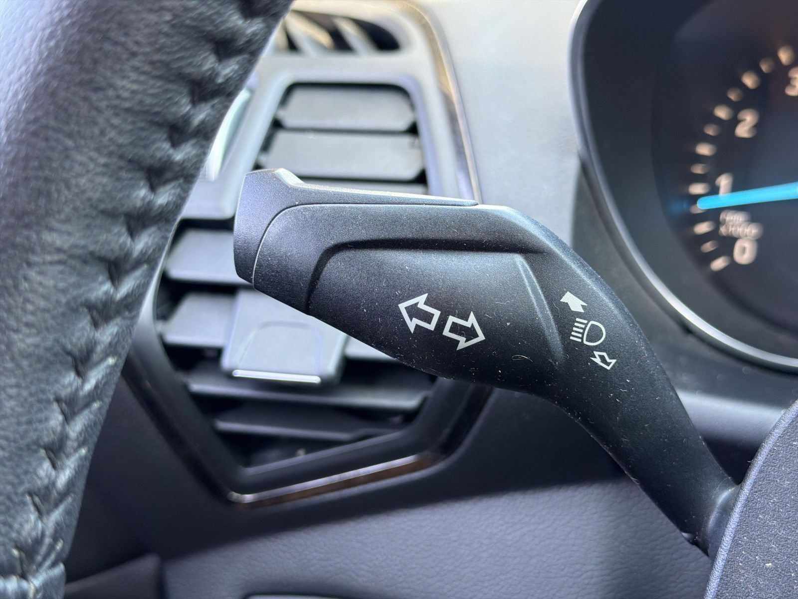 Used 2018 Ford Escape SEL AWD/4WD image 27