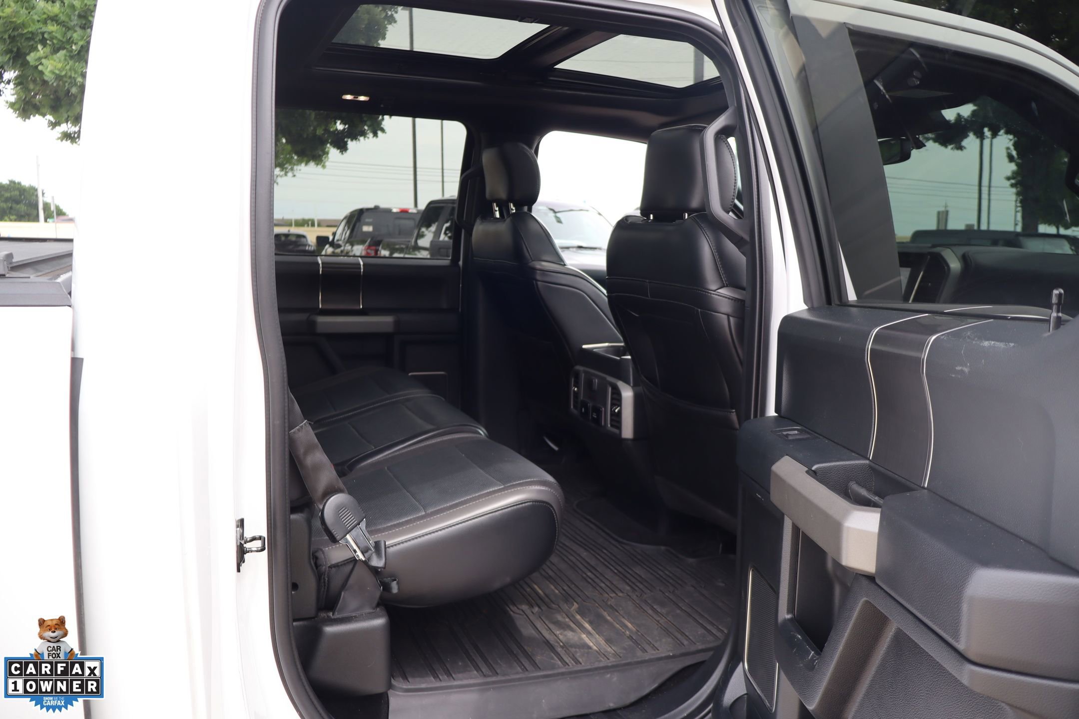 Used 2019 Ford F150 Raptor w/ Equipment Group 802A Luxury AWD/4WD image 29
