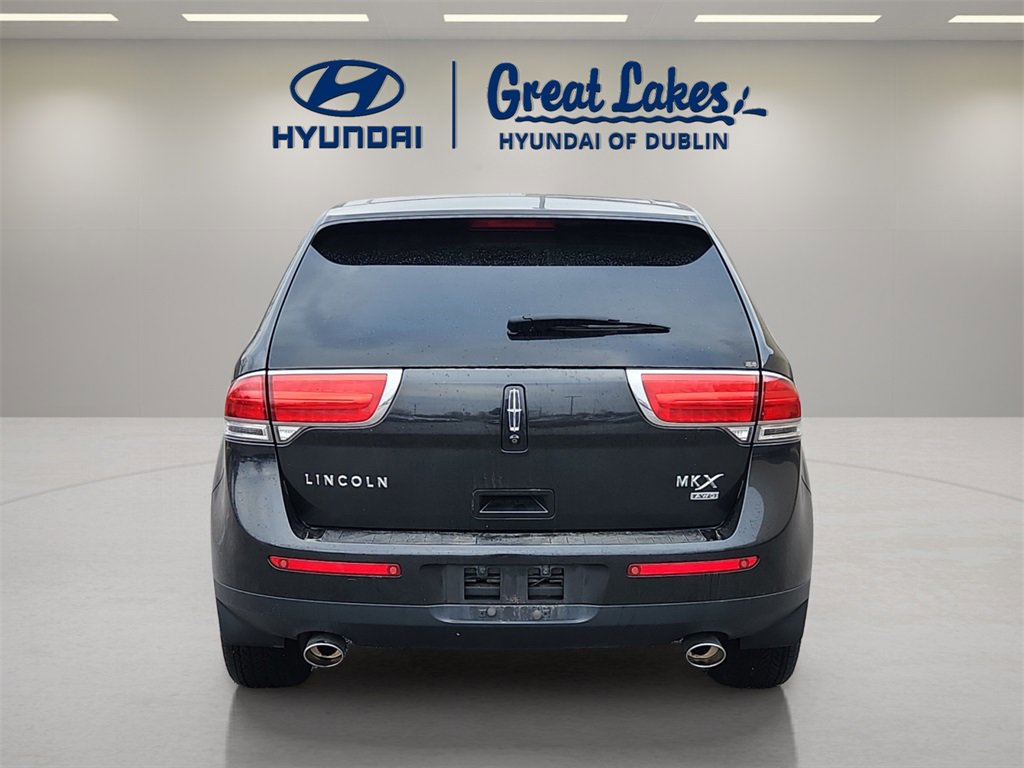 Used 2013 Lincoln MKX AWD image 4