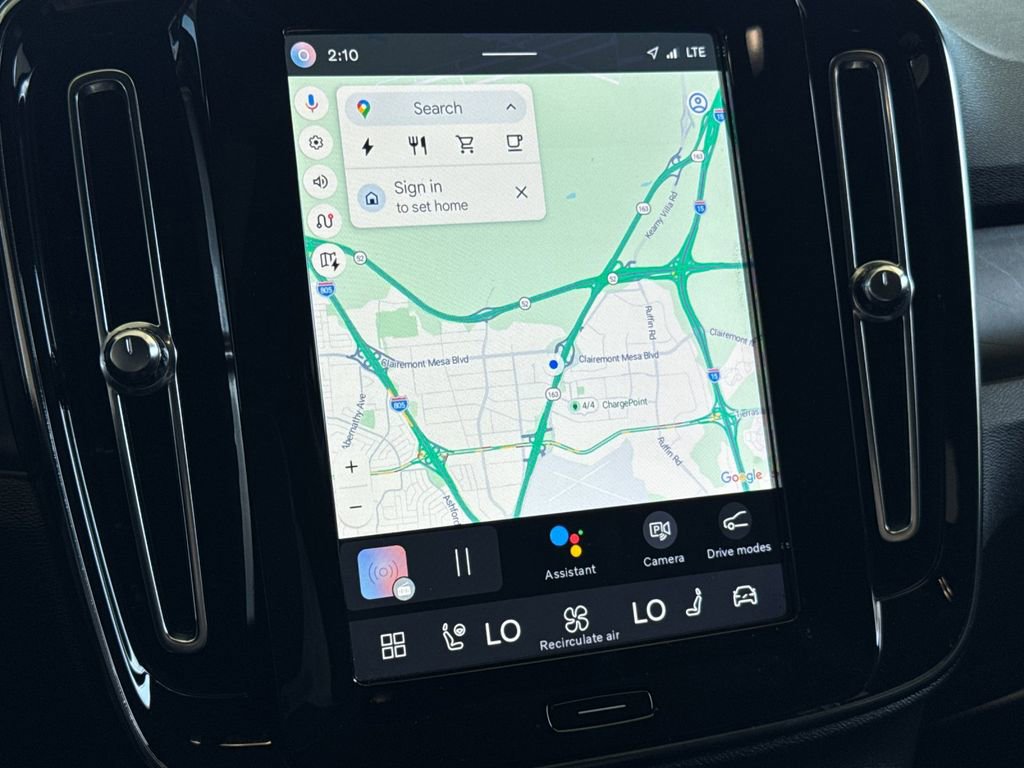 Certified 2023 Volvo C40 P8 Recharge Ultimate image 18