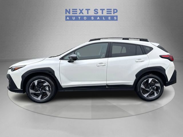 Used 2024 Subaru Crosstrek 2.5i Limited w/ Crosstrek Mirror Package AWD/4WD image 4