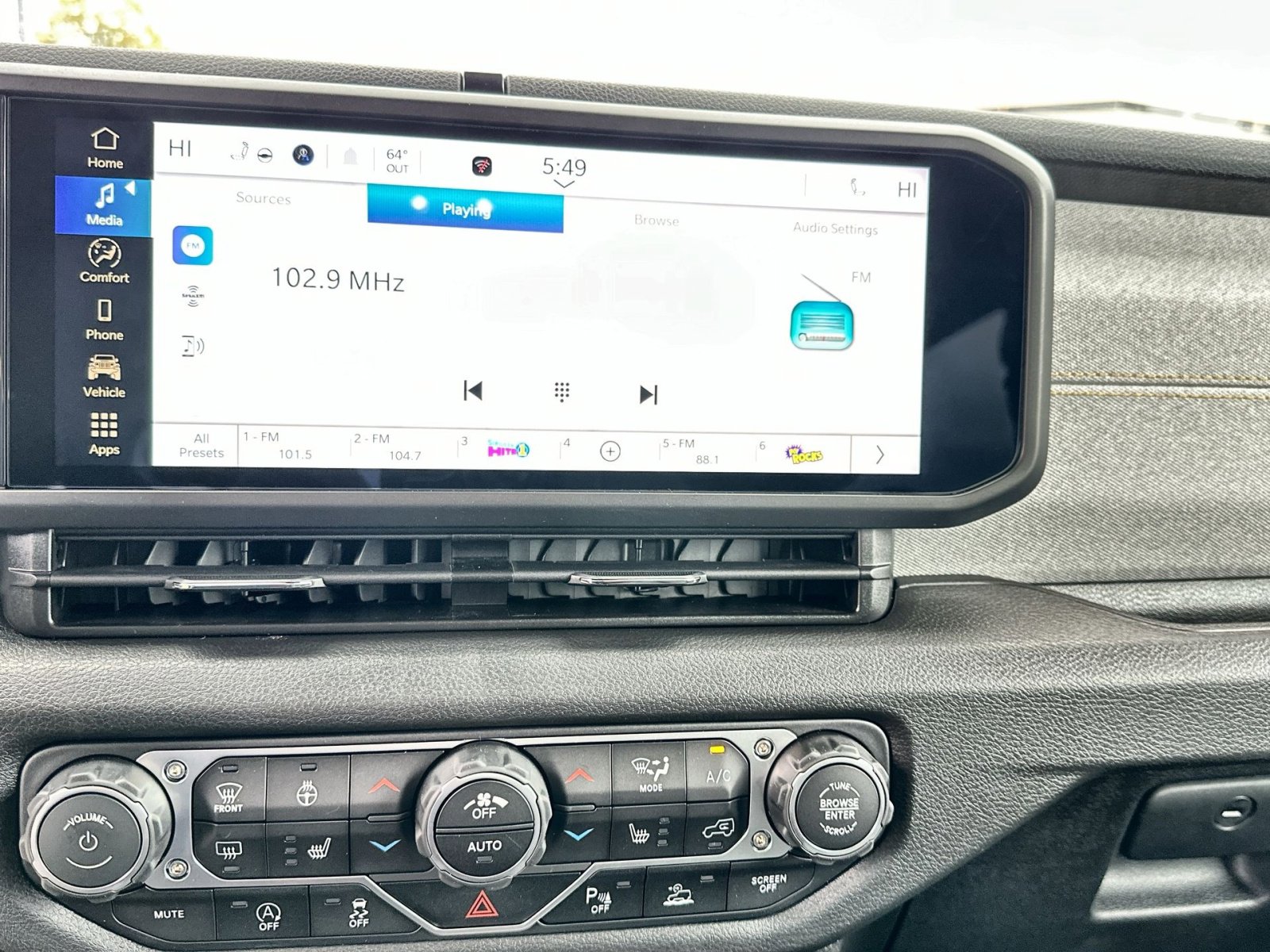 New 2025 Jeep Wrangler Sport image 18