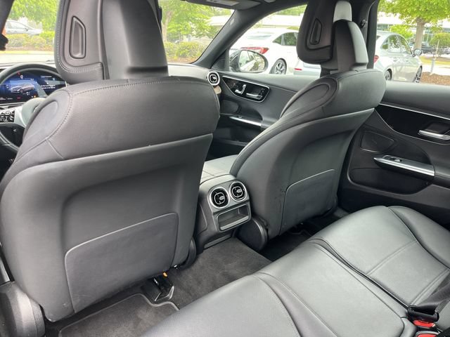 Used 2025 Mercedes-Benz C 300 4MATIC Sedan image 19