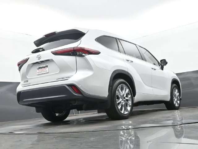 Used 2026 Toyota Highlander Limited AWD/4WD image 27
